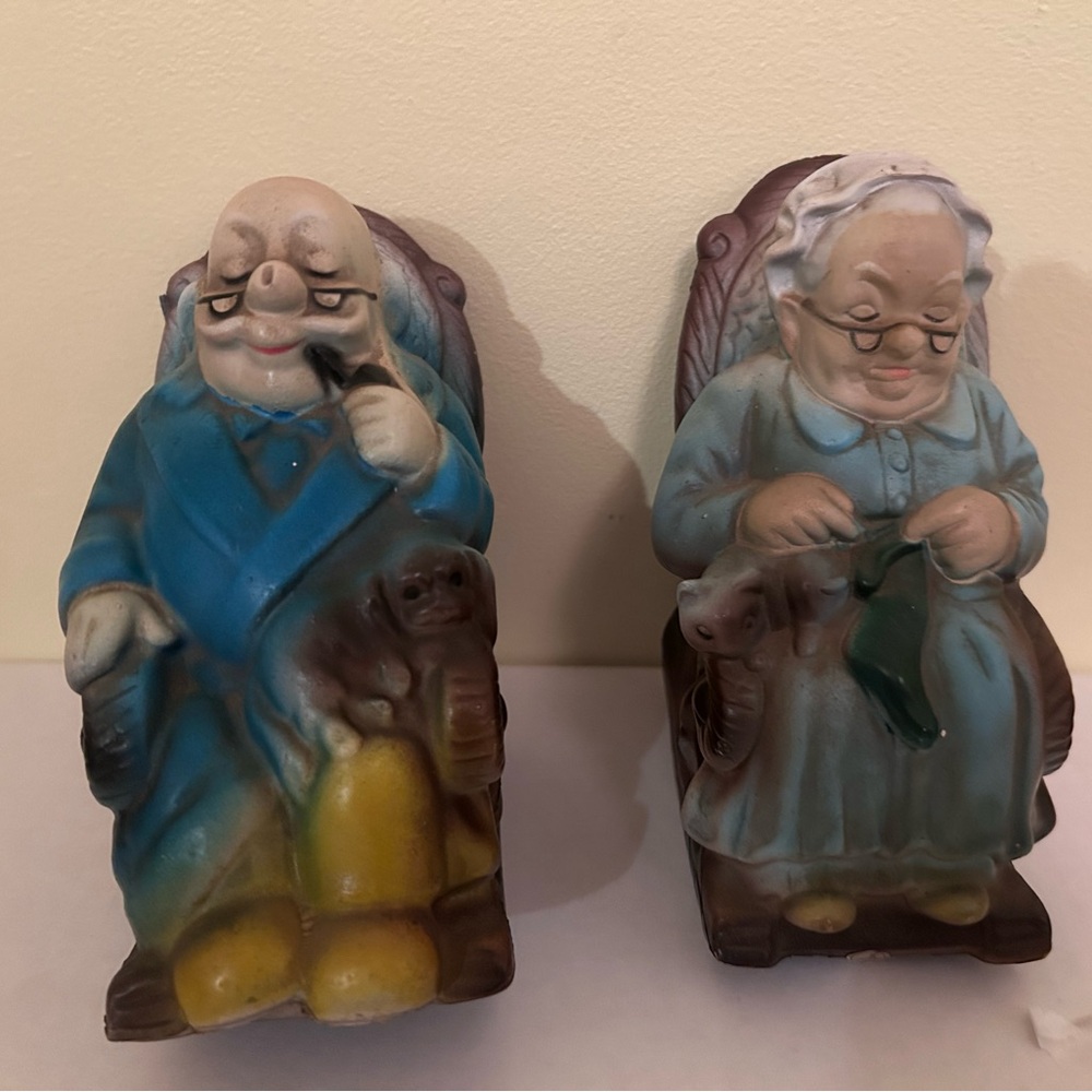 Vintage Figurines of Elderly Couple coin retirement banks